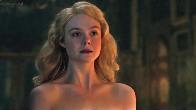 Elle Fanning Nude - The Great S01E01 (2020) Watch Online / Эль Фаннинг - Великая