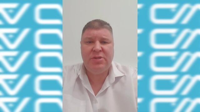 «Смену» поздравляет актер Андрей Свиридов