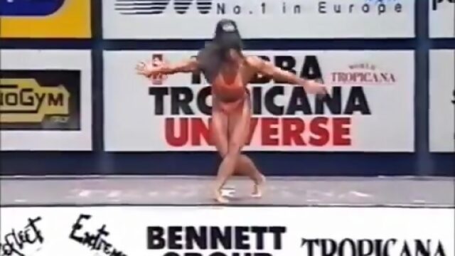 Людмила Тубольцева NABBA Universe 1997